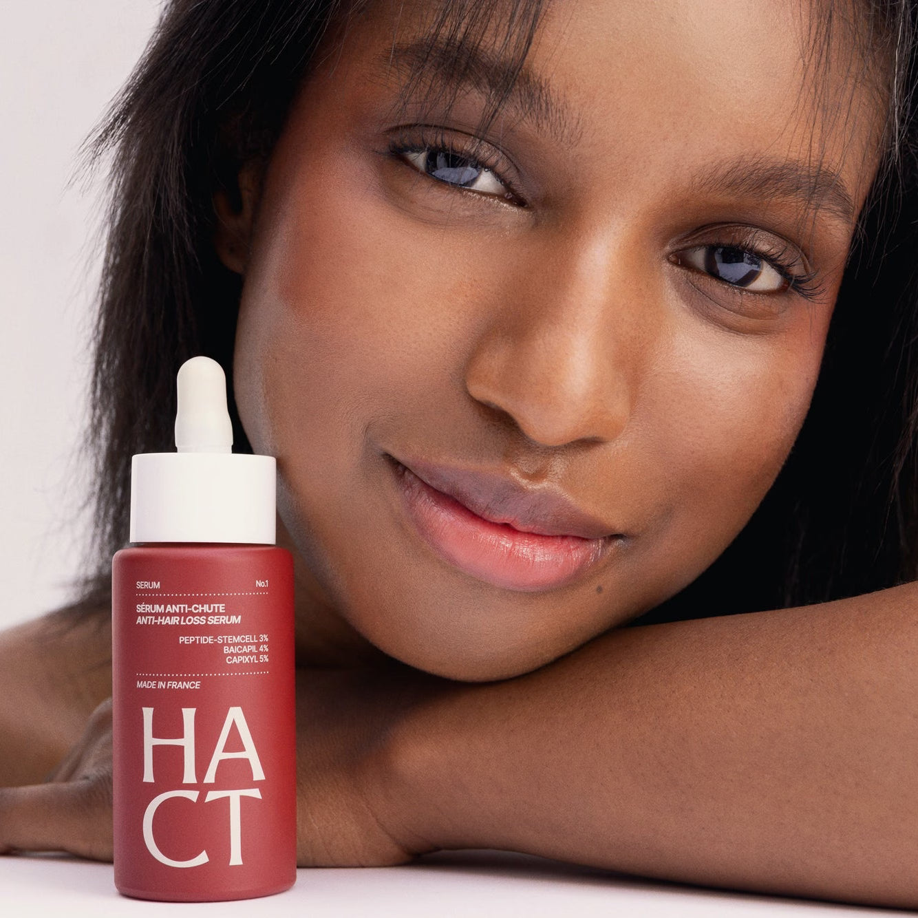 femme avec serum